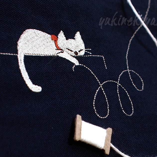 猫柄 文庫本ブックカバー 白猫 刺繍 sheepsleep 手作り 日本製