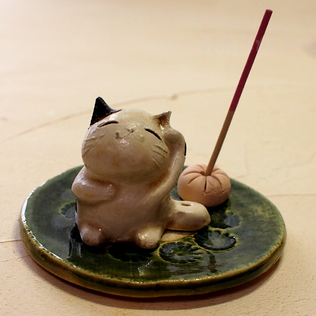 織部印花 皿付き 招き猫 お香立て 日本製 手作り